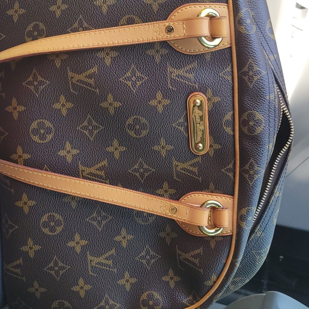 LV purse